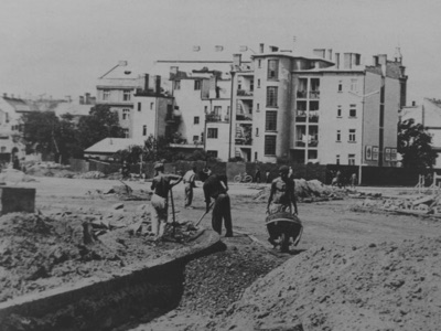 Digging the boulevard extension, Queen Mary Boulevard, Novi Sad, circa 1963