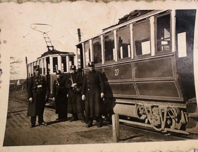 Policemen before two tramcars, Novi Sad, 1911-1918