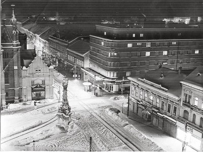 A winter a hundred years ago, Liberty Square, Novi Sad, 1935–1947