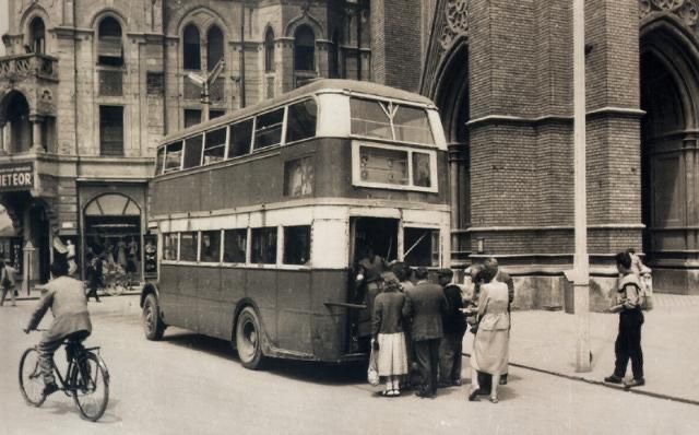 The double-decker by the church, Liberty Square, Novi Sad, 1961