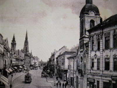 A tram passing the domed tower, Armenian Church, Novi Sad, 1911–1935