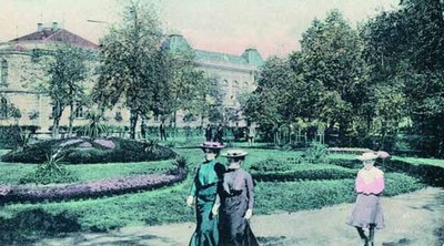 Three women on the park path, Danube Park, Novi Sad, 1900s
