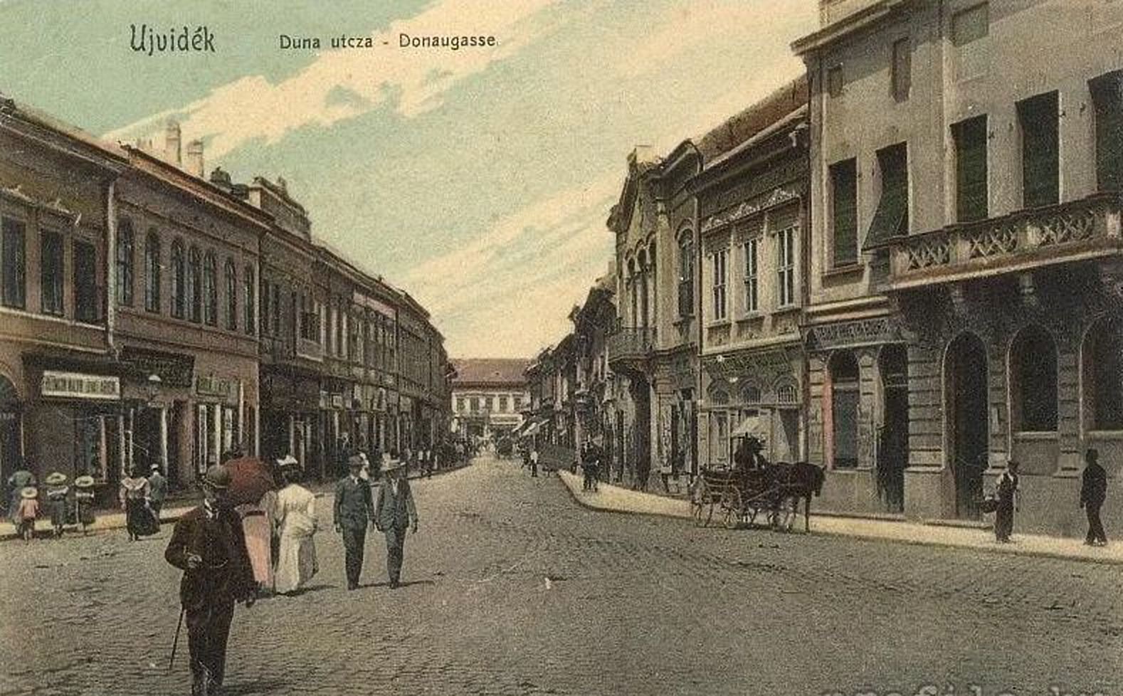 Walkers coming up the street, Dunavska, Novi Sad, 1900s