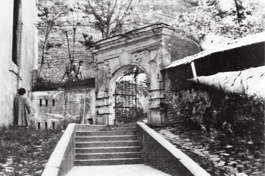 Fortress gate from Strossmayer Street, Novi Sad, 1950s