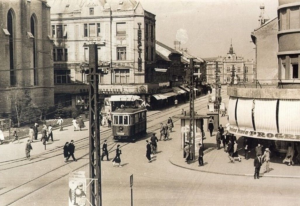 Tram in the crowded square, Novi Sad, 1930–1958