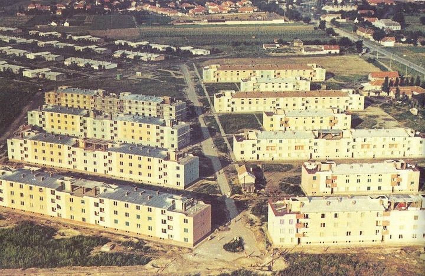 Satelit under construction, Novi Sad, 1960